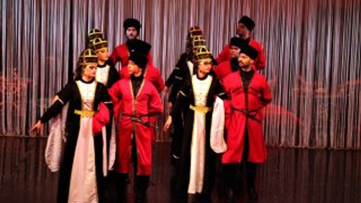 Samsun'da opera sezonu Nart Ateşi ile açıldı