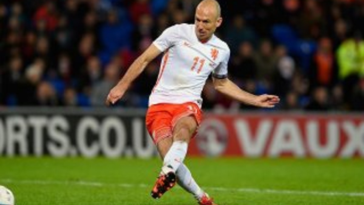 Hollanda milli maçlara Robben'siz çıkacak